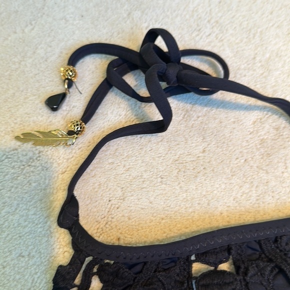 Ale by Alessandra Black Crochet High Neck Halter Bikini Top Size Medium - Picture 3 of 5